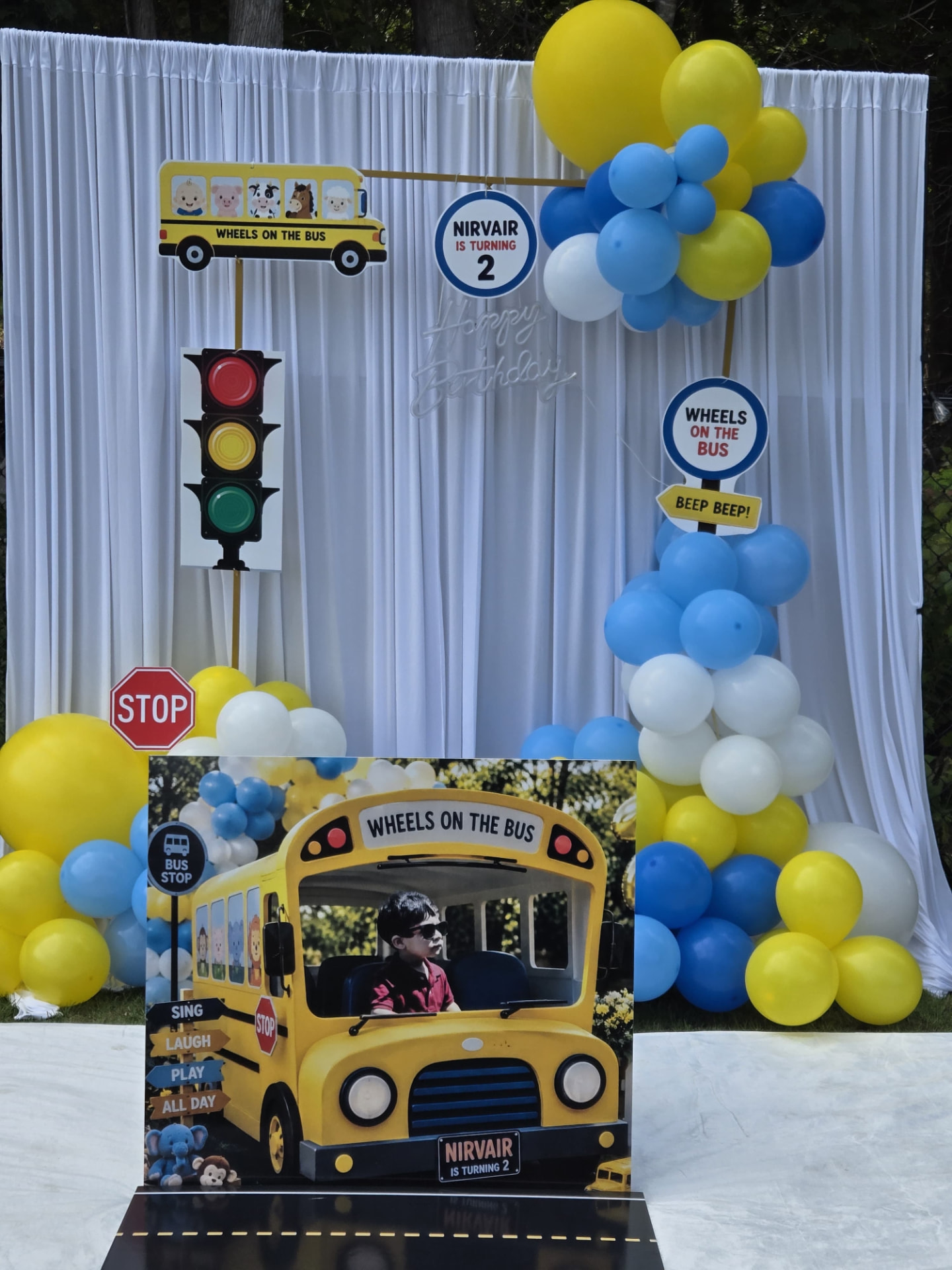 Complete Wheels on the Bus birthday setup