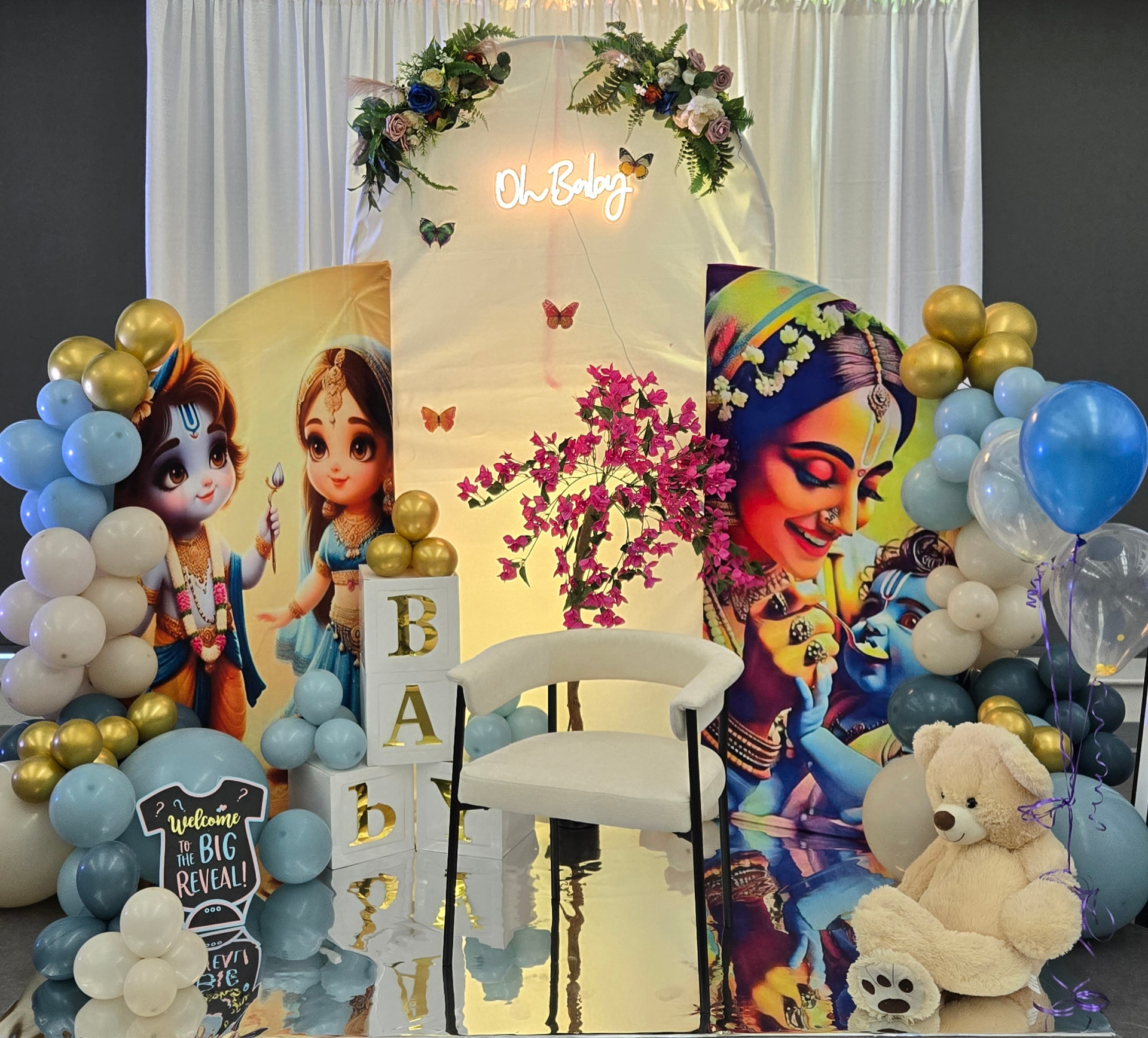 Baby shower reveal with custom balloons
